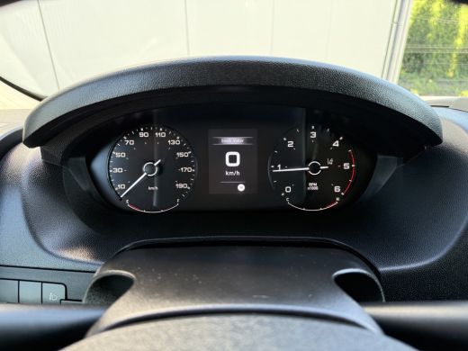 Opel Movano 2.2D 120 PK / L2H2 / ** NIEUW BPM VRIJ ** / TREKHAAK / CAMERA / 3-ZITS / ECC / LED / CRUISE / LAN... ActivLease financial lease
