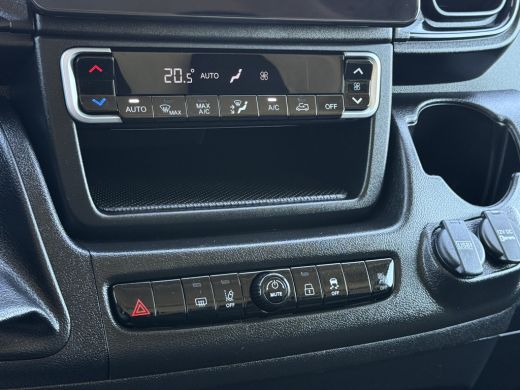 Opel Movano 2.2D 120 PK / L2H2 / ** NIEUW BPM VRIJ ** / TREKHAAK / CAMERA / 3-ZITS / ECC / LED / CRUISE / LAN... ActivLease financial lease
