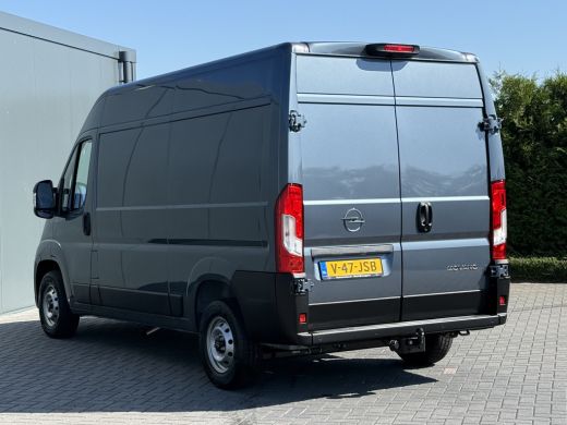 Opel Movano 2.2D 120 PK / L2H2 / ** NIEUW BPM VRIJ ** / TREKHAAK / CAMERA / 3-ZITS / ECC / LED / CRUISE / LAN... ActivLease financial lease