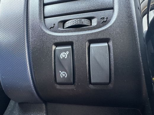 Opel Vivaro 1.6 CDTI 122 PK E6 / L2H1 / IMPERIAAL / TREKHAAK / 3 ZITS / AIRCO / NAVI / CRUISE ActivLease financial lease