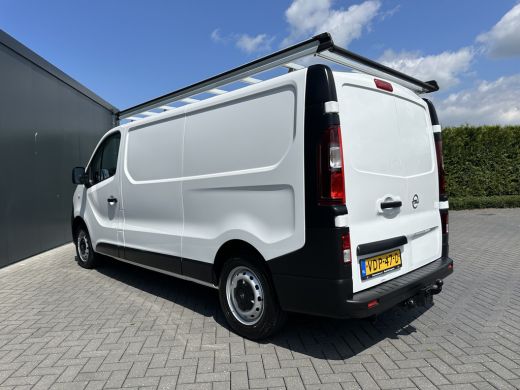 Opel Vivaro 1.6 CDTI 122 PK E6 / L2H1 / IMPERIAAL / TREKHAAK / 3 ZITS / AIRCO / NAVI / CRUISE ActivLease financial lease