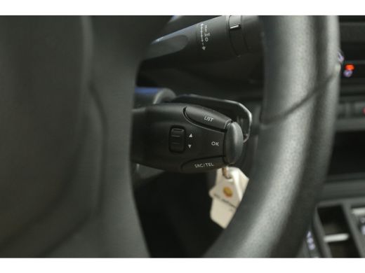 Opel Vivaro-e Toyota ProAce Electric Worker 50 kWh L2H1 | Snelladen | SOH 99% | Airco | Cruise | 3 Zits ActivLease financial lease