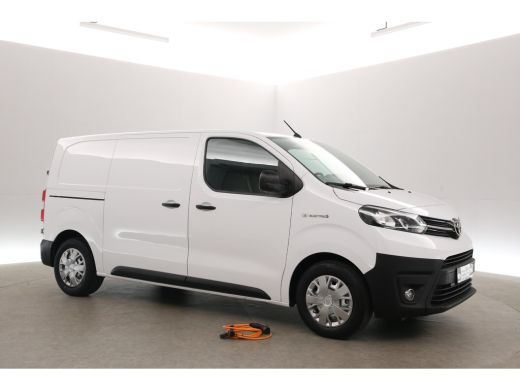 Opel Vivaro-e Toyota ProAce Electric Worker 50 kWh L2H1 | Snelladen | SOH 99% | Airco | Cruise | 3 Zits ActivLease financial lease
