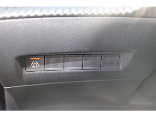 Peugeot 2008 1.2 PureTech GT | Navigatie | Camera | Apple carplay | Full LED | NL auto | Parkeersensoren | ActivLease financial lease