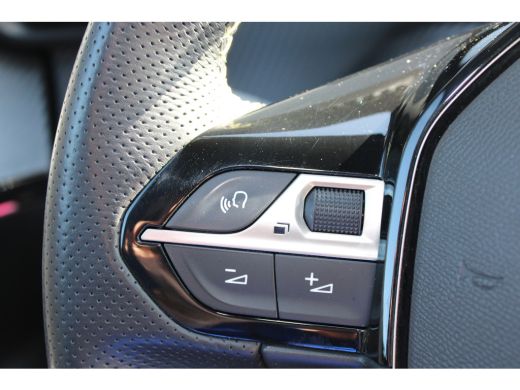 Peugeot 2008 1.2 PureTech GT | Navigatie | Camera | Apple carplay | Full LED | NL auto | Parkeersensoren | ActivLease financial lease