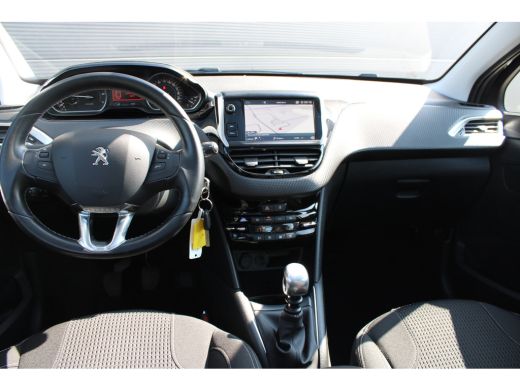 Peugeot 208 1.2 PureTech 110pk Allure | Navigatie | Panoramadak | Apple carplay | Bluetooth | NL auto | 62.00... ActivLease financial lease