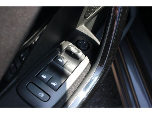 Peugeot 208 1.2 PureTech 110pk Allure | Navigatie | Panoramadak | Apple carplay | Bluetooth | NL auto | 62.00... ActivLease financial lease