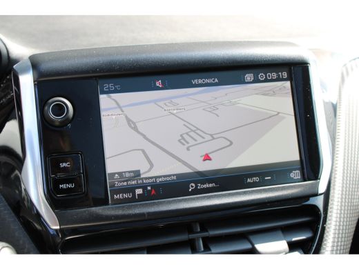 Peugeot 208 1.2 PureTech 110pk Allure | Navigatie | Panoramadak | Apple carplay | Bluetooth | NL auto | 62.00... ActivLease financial lease