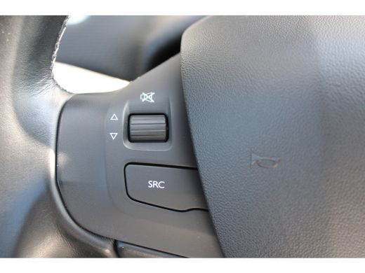 Peugeot 208 1.2 PureTech 110pk Allure | Navigatie | Panoramadak | Apple carplay | Bluetooth | NL auto | 62.00... ActivLease financial lease