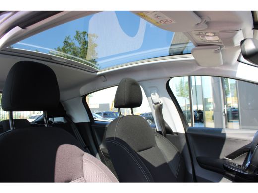 Peugeot 208 1.2 PureTech 110pk Allure | Navigatie | Panoramadak | Apple carplay | Bluetooth | NL auto | 62.00... ActivLease financial lease