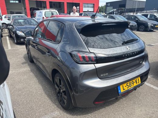 Peugeot 208 1.2 PureTech 130pk EAT8 GT Pack | Automaat | Navigatie | Camera | Panoramadak | Alcantara | Stoel... ActivLease financial lease