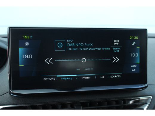 Peugeot 3008 1.6 HYbrid 225 Allure ActivLease financial lease