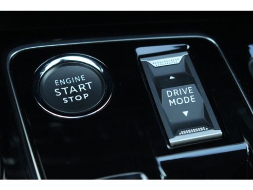 Peugeot 3008 1.6 HYbrid 225 Allure ActivLease financial lease