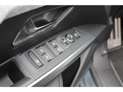 Peugeot e-5008 GT Avantage 73 kWh 7p | Panorama/schuifdak | Lederen bekleding | Massage | 20 Inch lichtmetaal | ... ActivLease financial lease