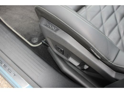 Peugeot e-5008 GT Avantage 73 kWh 7p | Panorama/schuifdak | Lederen bekleding | Massage | 20 Inch lichtmetaal | ... ActivLease financial lease