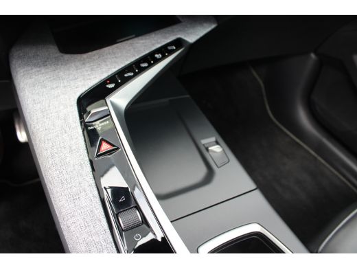Peugeot e-5008 GT Avantage 73 kWh 7p | Panorama/schuifdak | Lederen bekleding | Massage | 20 Inch lichtmetaal | ... ActivLease financial lease
