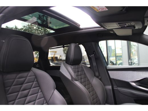 Peugeot e-5008 GT Avantage 73 kWh 7p | Panorama/schuifdak | Lederen bekleding | Massage | 20 Inch lichtmetaal | ... ActivLease financial lease