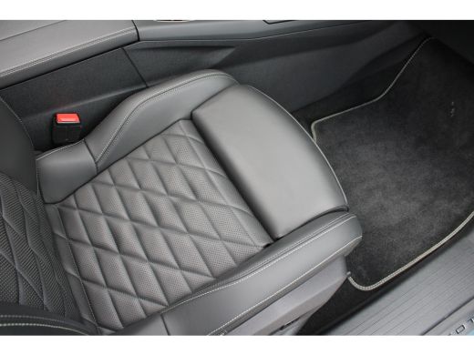 Peugeot e-5008 GT Avantage 73 kWh 7p | Panorama/schuifdak | Lederen bekleding | Massage | 20 Inch lichtmetaal | ... ActivLease financial lease