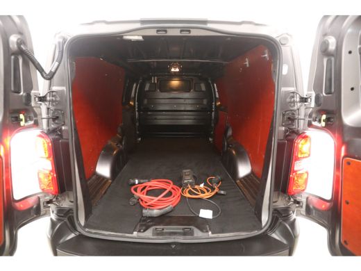 Peugeot e-Expert Toyota PROACE Electric Worker75 kWh Long Range L3H1 | Snelladen | SOH 95% | Airco | Cruise | Carp... ActivLease financial lease