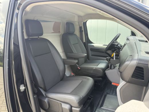 Peugeot Expert 1.5 BlueHDI 100 PK / L2H1 / TREKHAAK / AIRCO / CRUISE / IMPERIAAL / PDC ActivLease financial lease