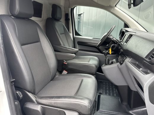 Peugeot Expert 2.0 BlueHDI 123 PK / L2H1 / 1e EIG. / IMPERIAAL / TREKHAAK / AIRCO / CRUISE / CARPLAY ActivLease financial lease