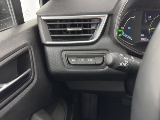 Renault Clio 1.6 E-Tech Hybrid 145 Equilibre (INCL.BTW) Aut. *FULL-LED | COMFORT-SEATS | CARPLAY | KEYLESS | D... ActivLease financial lease