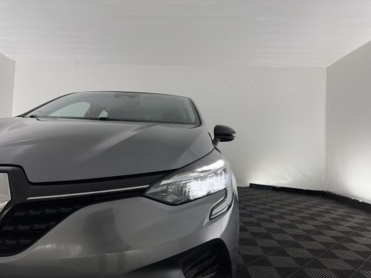Renault Clio 1.6 E-Tech Hybrid 145 Equilibre (INCL.BTW) Aut. *FULL-LED | COMFORT-SEATS | CARPLAY | KEYLESS | D... ActivLease financial lease