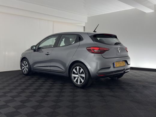 Renault Clio 1.6 E-Tech Hybrid 145 Equilibre (INCL.BTW) Aut. *FULL-LED | COMFORT-SEATS | CARPLAY | KEYLESS | D... ActivLease financial lease