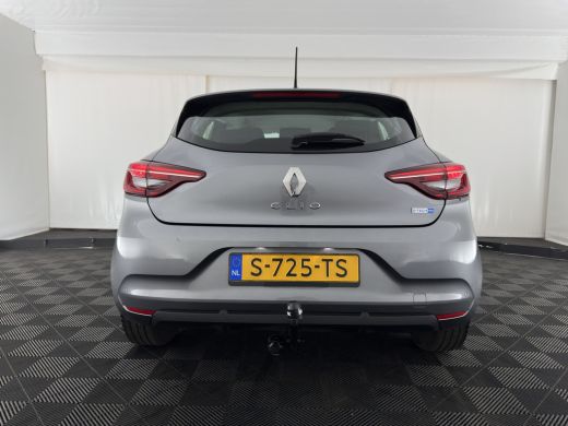 Renault Clio 1.6 E-Tech Hybrid 145 Equilibre (INCL.BTW) Aut. *FULL-LED | COMFORT-SEATS | CARPLAY | KEYLESS | D... ActivLease financial lease