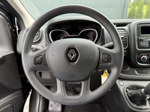 Renault Trafic 2.0 dCi 120 PK / L2H1 / 1e EIG. / AIRCO / CRUISE / PDC / 3-ZITS / LED ActivLease financial lease