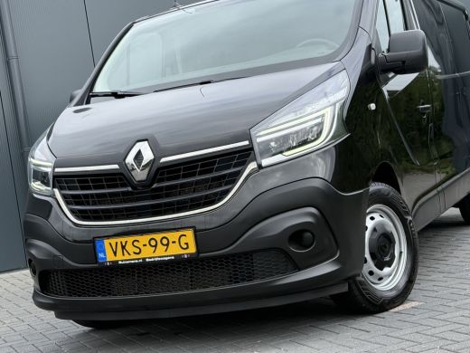Renault Trafic 2.0 dCi 120 PK / L2H1 / 1e EIG. / AIRCO / CRUISE / PDC / 3-ZITS / LED ActivLease financial lease