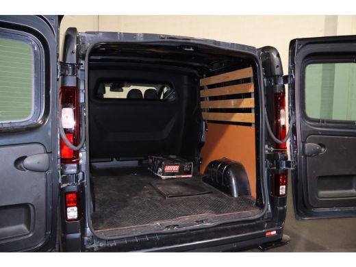 Renault Trafic 2.0 dCi 130pk DC Airco Black Edition Spoilerpakket ActivLease financial lease