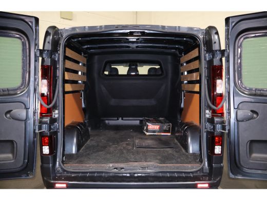 Renault Trafic 2.0 dCi 130pk DC Airco Black Edition Spoilerpakket ActivLease financial lease