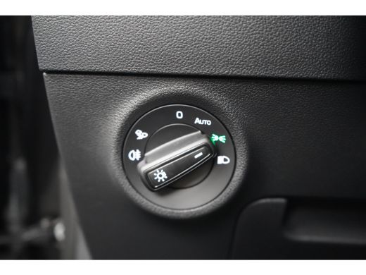 Skoda Karoq 1.5 TSI 150PK DSG-7 Sportline PANORAMADAK | NAVIGATIE | STOELVERW. | 360 CAMERA | 19 INCH | STOEL... ActivLease financial lease