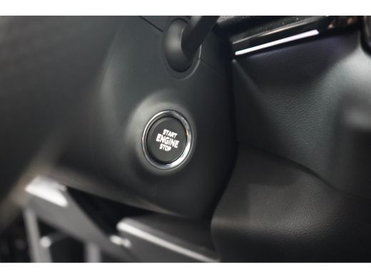 Skoda Karoq 1.5 TSI 150PK DSG-7 Sportline PANORAMADAK | NAVIGATIE | STOELVERW. | 360 CAMERA | 19 INCH | STOEL... ActivLease financial lease