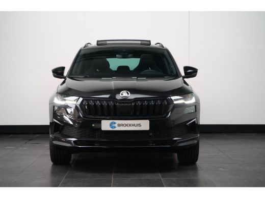 Skoda Karoq 1.5 TSI 150PK DSG-7 Sportline PANORAMADAK | NAVIGATIE | STOELVERW. | 360 CAMERA | 19 INCH | STOEL... ActivLease financial lease