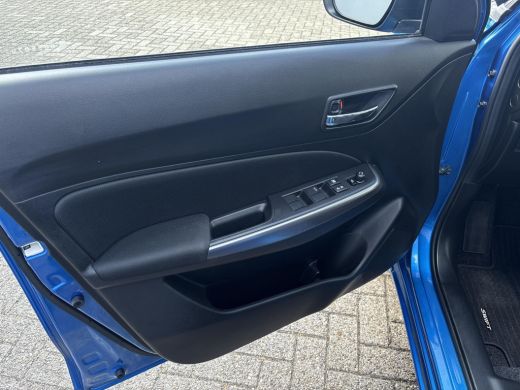 Suzuki Swift 1.2 Stijl Automaat | Rijklaarprijs | Climate Control | Parkeersensoren achter | Achteruitrijcamer... ActivLease financial lease