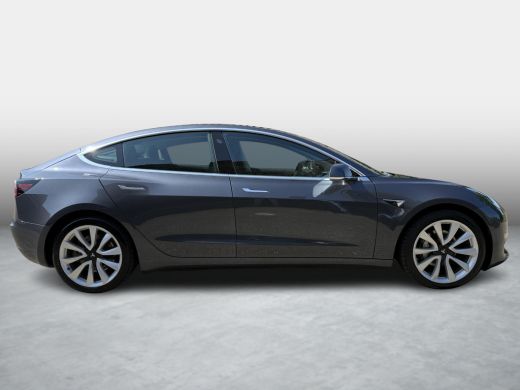 Tesla Model 3 Long Range AWD 75 kWh SOH 86,8% / 19'' Lichtmetalen Velgen ( &euro; 1.700 ) / Autopilot  /3 Fase / Ada... ActivLease financial lease