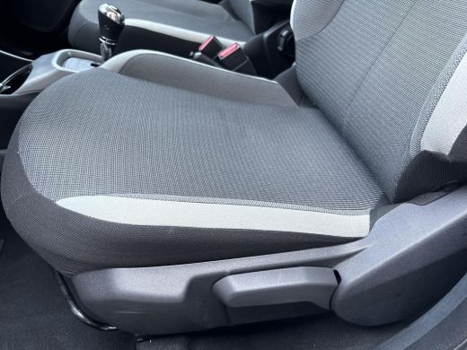 Toyota Aygo 1.0 VVT-i x-play | Carplay/Androidauto | Achteruitrij camera | Airco | ActivLease financial lease
