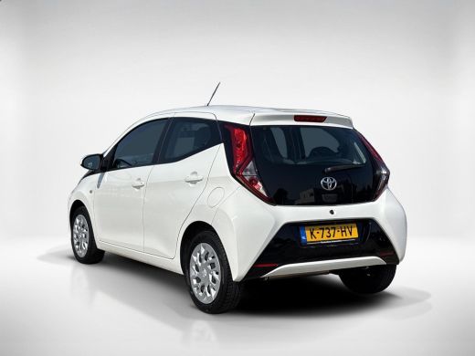 Toyota Aygo 1.0 VVT-i x-play | Carplay/Androidauto | Achteruitrij camera | Airco | ActivLease financial lease