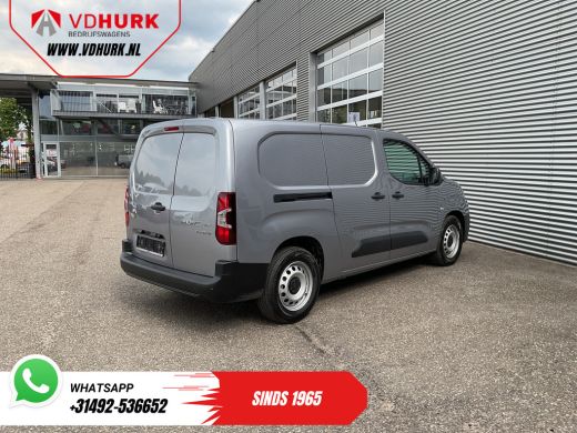 Toyota ProAce 50 kWh 340km WLTP L2 LED/ 3Pers./ Snellader/ Standkachel/ Stoelverw./ Stuurverw./ Carplay/ Camera... ActivLease financial lease
