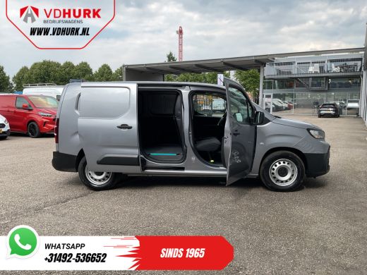 Toyota ProAce 50 kWh 340km WLTP L2 LED/ 3Pers./ Snellader/ Standkachel/ Stoelverw./ Stuurverw./ Carplay/ Camera... ActivLease financial lease