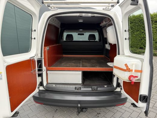 Volkswagen Caddy 1.4 TSI 131 PK BENZINE AUTOMAAT !! / BPM VRIJ / IMPERIAAL / TREKHAAK / INRICHTING / NAVI / AIRCO ... ActivLease financial lease