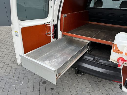 Volkswagen Caddy 1.4 TSI 131 PK BENZINE AUTOMAAT !! / BPM VRIJ / IMPERIAAL / TREKHAAK / INRICHTING / NAVI / AIRCO ... ActivLease financial lease