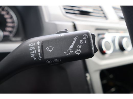 Volkswagen Caddy 2.0 TDI L1H1 102pk Navigatie ActivLease financial lease