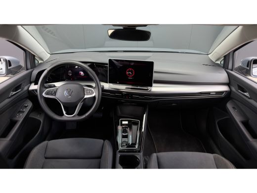 Volkswagen Golf 1.5 eHybrid Life Edition | ErgoActive Massage | Leder / Alcantara | Camera ActivLease financial lease