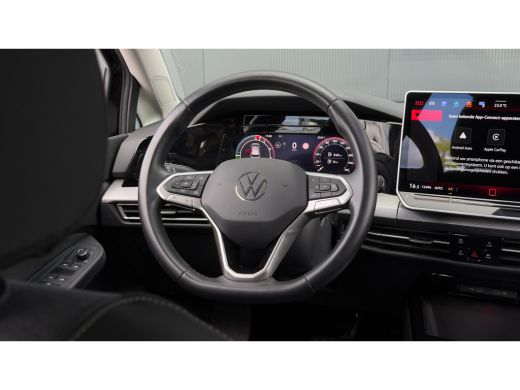 Volkswagen Golf 1.5 eHybrid Life Edition | ErgoActive Massage | Leder / Alcantara | Camera ActivLease financial lease