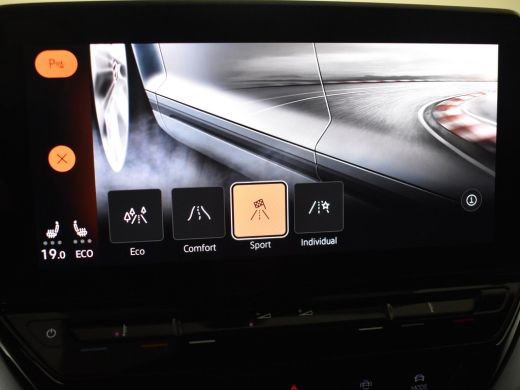 Volkswagen ID.4 First 77 kWh l 1e eigenaar l Dealeronderhoud l Warmtepomp l Stoelverwarming l Camera l Elektr. Tr... ActivLease financial lease