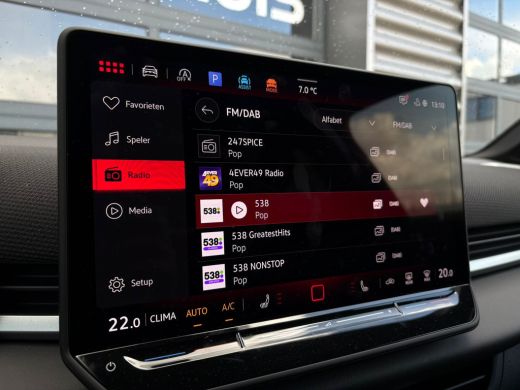 Volkswagen T-Roc R-Line First Edition | 'App-Connect' draadloze smartphone integratie | 30,5 cm display met 2D en ... ActivLease financial lease