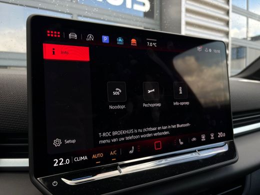 Volkswagen T-Roc R-Line First Edition | 'App-Connect' draadloze smartphone integratie | 30,5 cm display met 2D en ... ActivLease financial lease